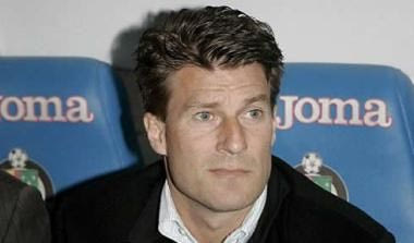 Παρουσίασε τον Λάουντρουπ ο Φερέρ