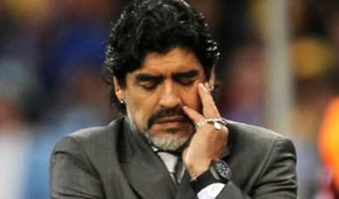 Επίσημα τέλος από την Αργεντινή ο Μαραντόνα