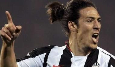 Πληρώνει για βίαιο μαρκάρισμα ο Καμορανέζι