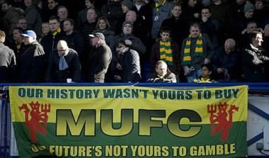 Απούλητα εισιτήρια διαρκείας της Μάντσεστερ Γιουνάιτεντ, πιέζουν οι οπαδοί τους Γκλέιζερ