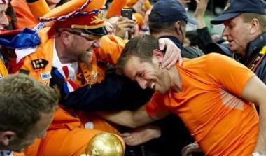 Τηλεοπτικό ρεκόρ στην Ολλανδία (vids)