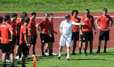 Αποφασίζει για τους ξένους ο Λίνεν