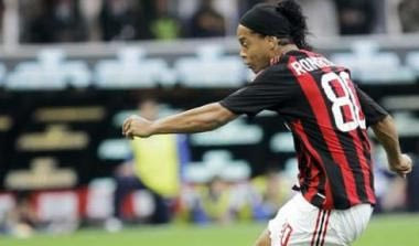 “Ο Ροναλντίνιο θα μείνει στη Μίλαν”