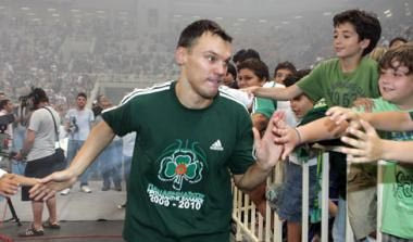 Κατηγορηματική διάψευση για συμφωνία Σάρας-Μακάμπι από τους μάνατζερ του παίκτη