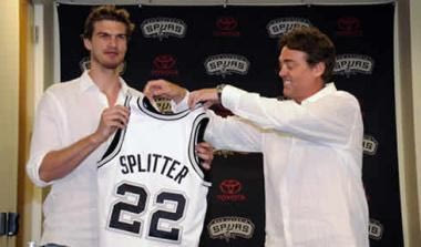 Παρουσίασαν Splitter οι Spurs (vid)