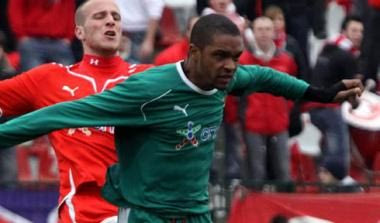 Κράτησε Ντελγκάδο, απέκτησε Κακαρά