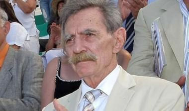 Πανό κατά του Τζίγκερ κατέβασε ο “καπετάνιος”