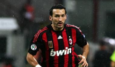 Ανανέωσε ο 33χρονος Τζαμπρότα