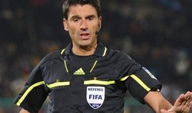 Ο Μάσιμο Μπουσάκα θα διευθύνει το ευρωπαϊκό Super Cup