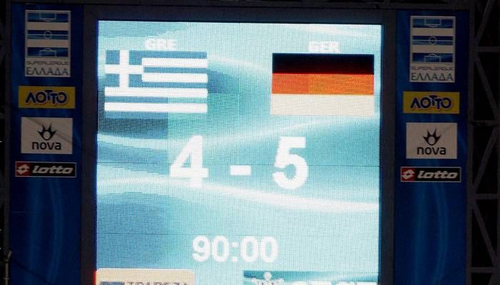 Ο παικταράς Μλάπα και τα δύο γκολ του Πέτσου