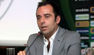 Φρέιτας: “Δεν ψάχνουμε για βασικό επιθετικό”