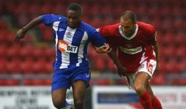 Συμφώνησε με τη Γουίγκαν για την απόκτηση του Ενζόγκμπια