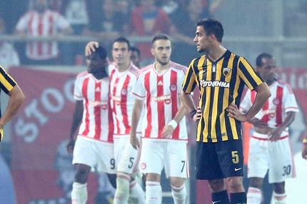Επικό τρολάρισμα Ολυμπιακού σε ΑΕΚ