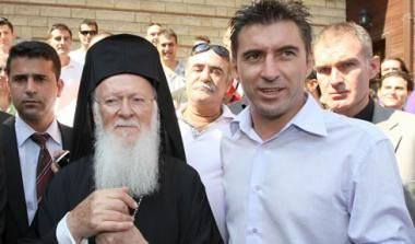 Με την ευχή του Πατριάρχη (vid)