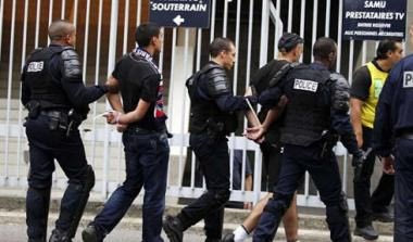 Επεισόδια και συλλήψεις πριν από το Παρί-Σεντ Ετιέν (vid)