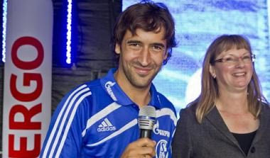 Ανοιξε λογαριασμό με τη Σάλκε ο Ραούλ (vid)