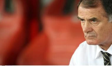 Αποχαιρέτησε τους παίκτες ο Μπάγεβιτς. Ξένος προπονητής η πρώτη επιλογή (pics)