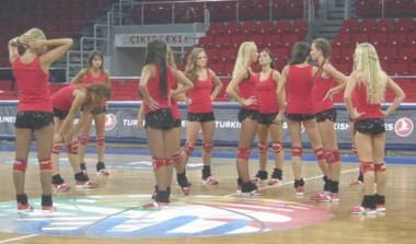 Οι “καυτές” cheerleaders της ΤΣΣΚΑ Μόσχας (vid+pics)