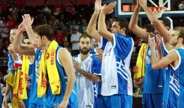 Η Ελλάδα ποτέ δεν πεθαίνει και ποτέ δεν διαλέγει