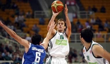 Καλάθης: “Ξεκινάμε με στόχο το τριπλ-κράουν”