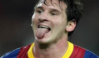 Ο Μέσι με τη φανέλα των Λέικερς (vid)