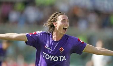 Προσπάθειες να “δέσουν” τον Μοντολίβο κάνουν οι “βιόλα”