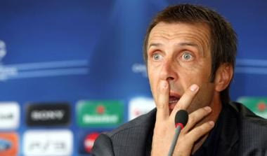 Νιόπλιας: “Τι πρέπει να αλλάξει δηλαδή;”