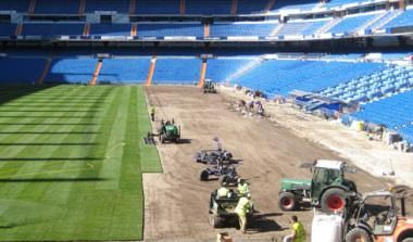 Μουρίνιο: “Χωράφι για πατάτες το Μπερναμπέου”. Άρχισαν εργασίες αποκατάστασης του χλοοτάπητα