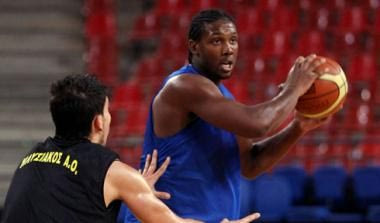 Δύσκολη νίκη της ΑΕΚ επί του Ηλυσιακού