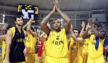 Ο Άρης οριστικά στα ημιτελικά του Κυπέλλου. Αποσύρθηκε το Μαρούσι