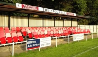 Απέλυσαν τηλεφωνικώς τον προπονητή κατά τη διάρκεια του αγώνα!