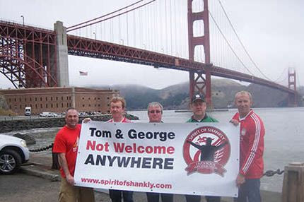 Η αντιαμερικανική καμπάνια των οπαδών της Λίβερπουλ ανά την Υφήλιο (pics)