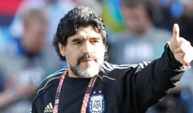 Φιλανθρωπικό σόου από τον  Μαραντόνα (vid)