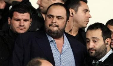 Επεισόδιο στα επίσημα μεταξύ Μαρινάκη-οπαδών