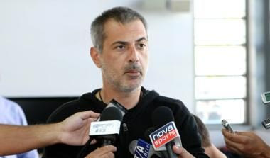 Απο τα δημοσιογραφικά μπουθ το ντέρμπι