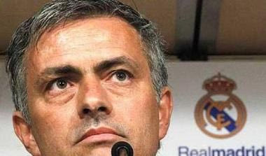 Με “ραμμένο στόμα” ο Μουρίνιο πριν από το clasico