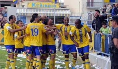 Κωστούλας: “Δε μ’ ενδιαφέρουν οι… ομπρέλες Παναθηναϊκού και Ολυμπιακού”