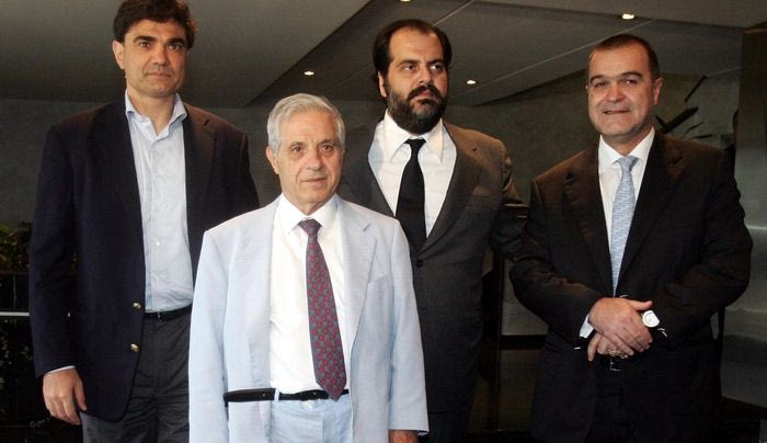 Τι λέτε για μια πολυμετοχικότητα;