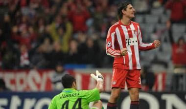 Αργεί να αποφασίσει ο Σβάινσταϊνγκερ, με 15 παίκτες στη Ρουμανία