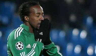 Γκοβού: “Μ’ αντιμετωπίζουν σαν αλκοολικό”