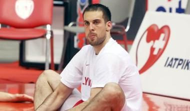 Χαλπερίν αντί Έρτσεγκ στην Α1