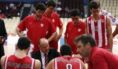 Για την πρώτη εκτός έδρας νίκη ο Ολυμπιακός (video)