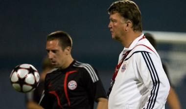 Κριτική του φαν Χάαλ στον Ριμπερί