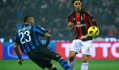 Κουνγκ φου χτυπήματα  μεταξύ Ματεράτζι και Ιμπραΐμοβιτς στο ντέρμπι του Καμπιονάτο! (vids)