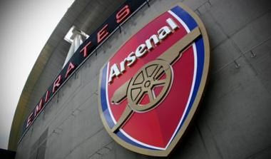 Φάκελος Αρσεναλ: Το κόστος ευκαιρίας ενός υποδειγματικού οικονομικού θαύματος (videos)