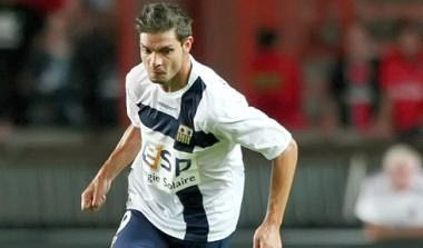 Μεταγραφικός στόχος της Μπίλεφελντ ο Χαριστέας, γράφει η “Bild” (vid)