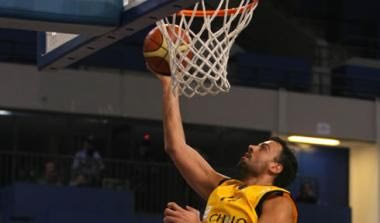 Θλάση ο Δορκοφίκης, ξεμένει από ψηλούς η ΑΕΚ