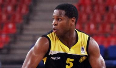 Ουέμπ αντί Τόμπσον στον Ηλυσιακό