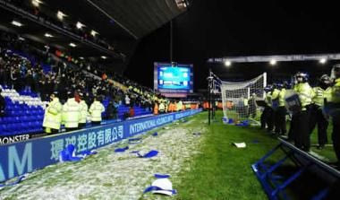 Από έκτροπα συνοδεύτηκε η πρόκριση της Μπέρμιγχαμ στα ημιτελικά (vid)