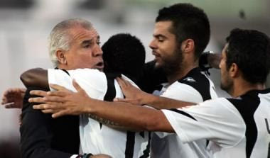 Το “φροντιστήριο” του Αναστόπουλου, η ανανέωση του Μονιάκη και ο βραχνάς των προσφυγών